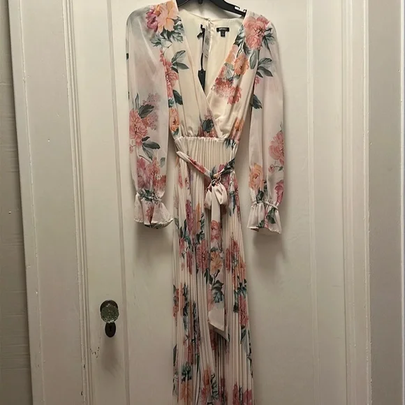 Buffalo Floral Maxi - Picture 1 of 5